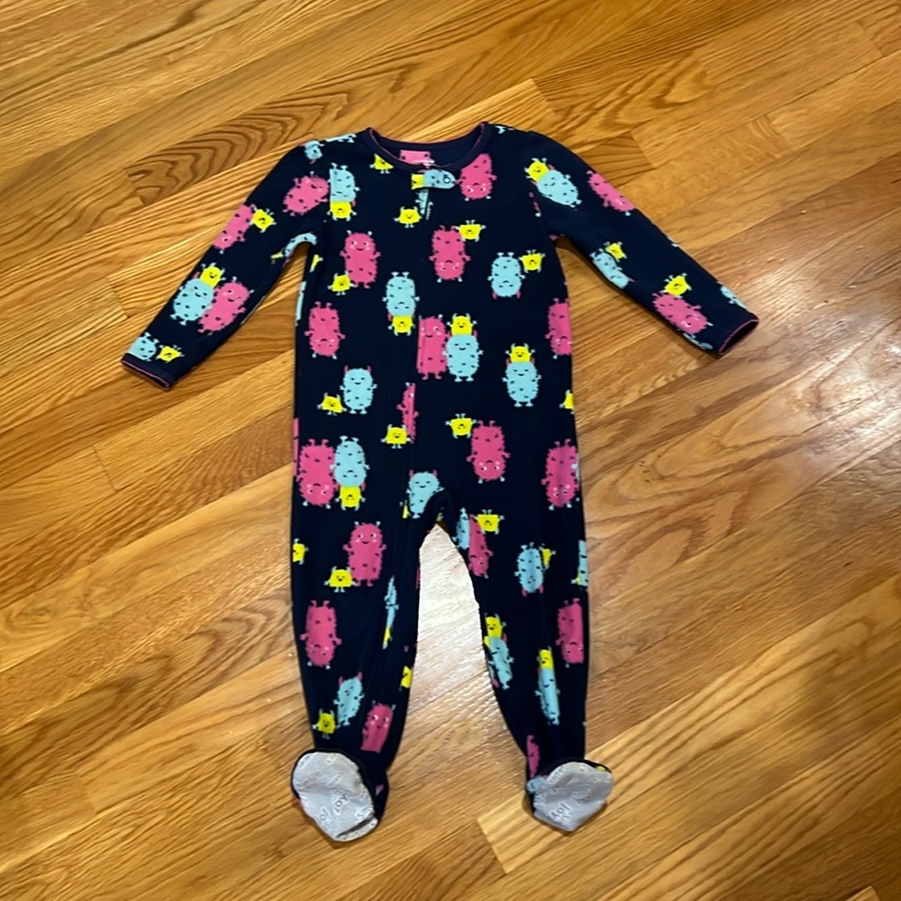 Simple Joys by Carter’s girls 2T zip up and snap onesie with footsies. Like new!